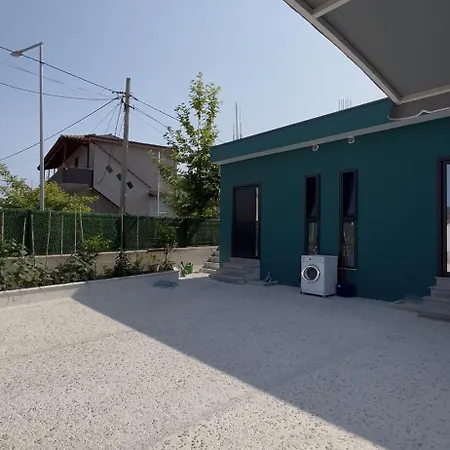 Niks Homestay Vlore
