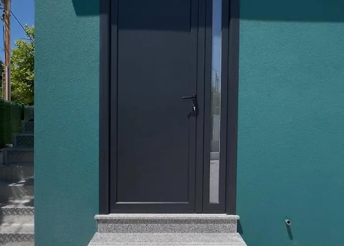Niks * Vlorë